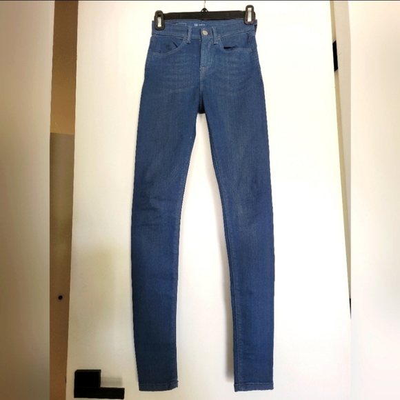 Levi's Women's Super Skinny High Rise Jeggings Size 24 - Picture 2 of 11